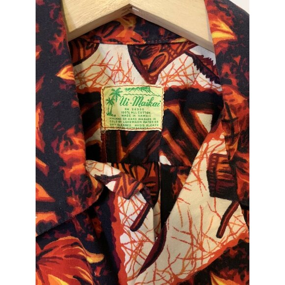 Ui Maikai Vintage Hawaiian Shirt Tiki Mask Drum Pineapple Plant Men's M / L Red - Picture 2 of 8